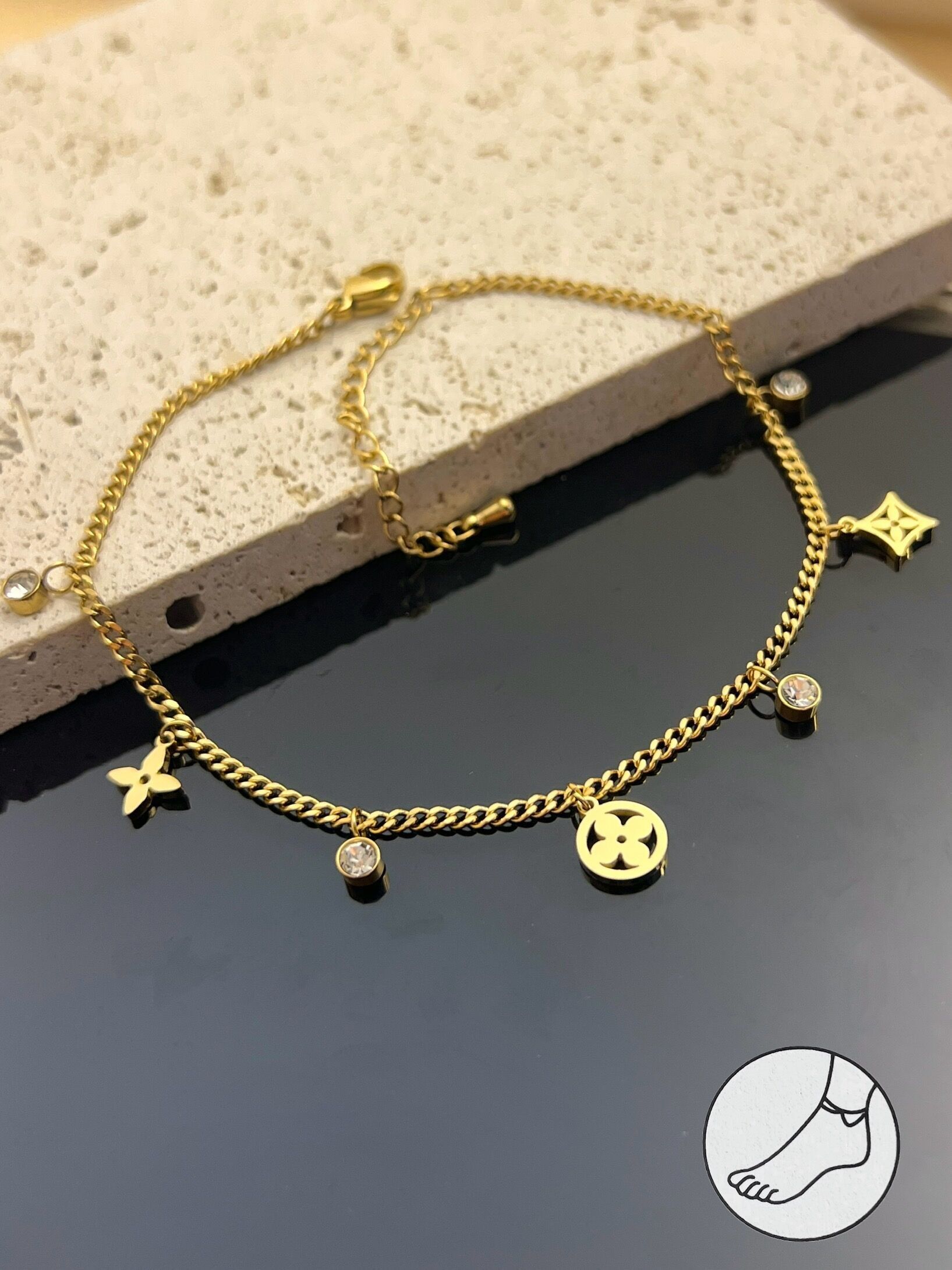 Tobillera con dije de acero