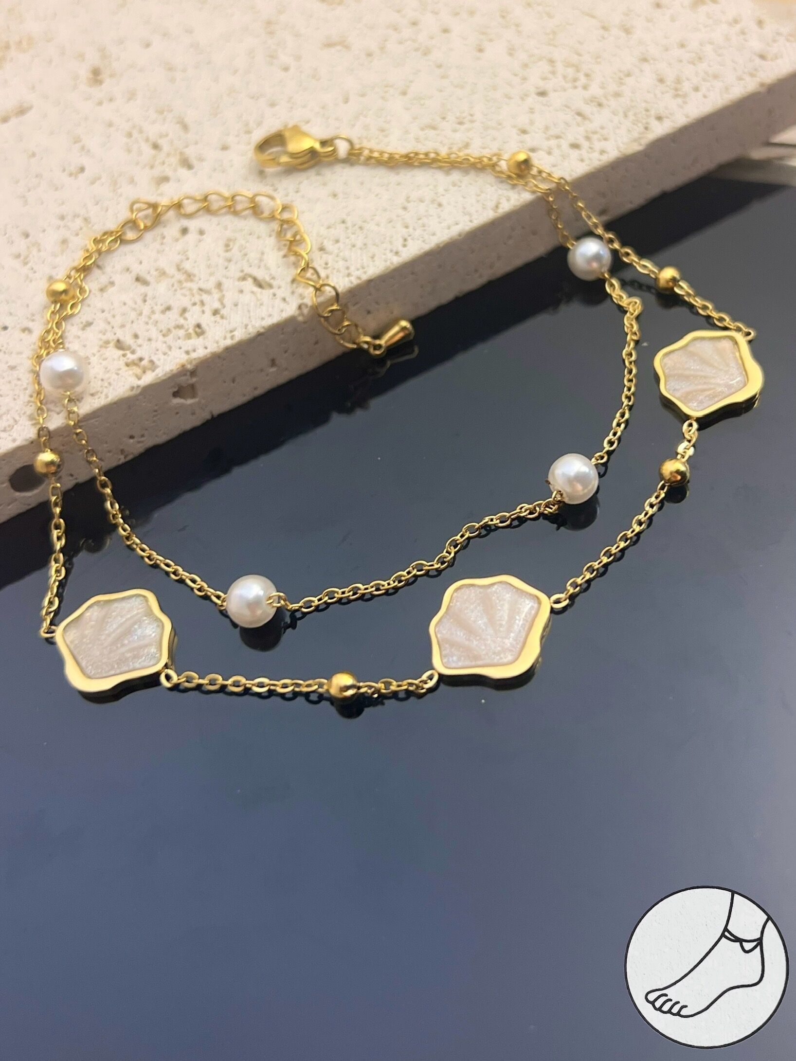 Tobillera doble con cuentas de nácar y acero