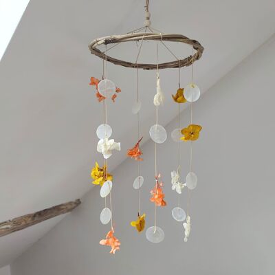 Mother-of-pearl and hydrangea mobile - Orange / Saffron / White - Dried flowers - Medium