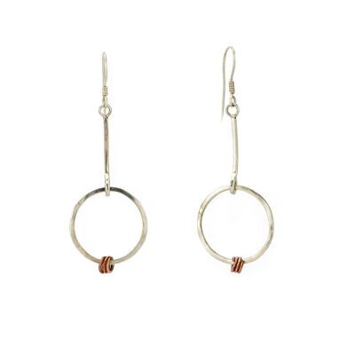 Pendientes de plata con aro de plata y espiral de cobre - hechos a mano