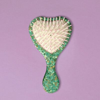 Heart Brush • Mint Nugget
