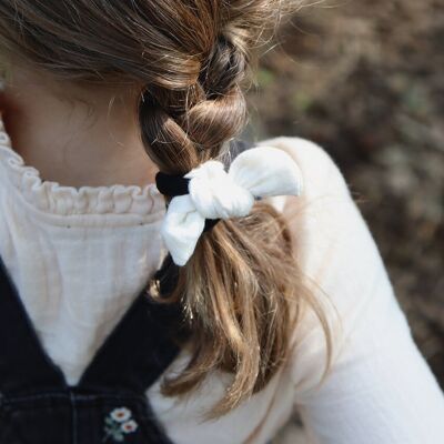 Trío de flores de olivo de Heidi Girl