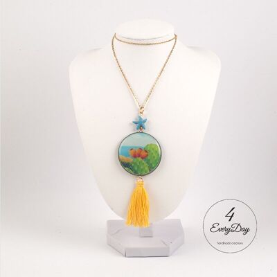 Medallion: prickly pears