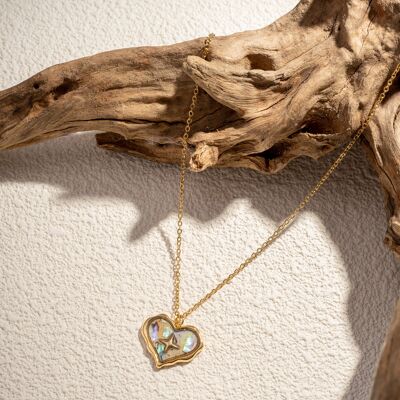 Stainless steel necklace with pearl heart pendant