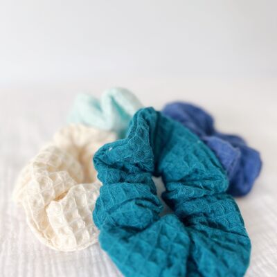 Honeycomb scrunchie