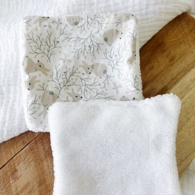 Pack of 5 baby wipes