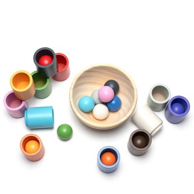 Ensemble de gobelets et de balles en bois - Montessori - Jouets ouverts