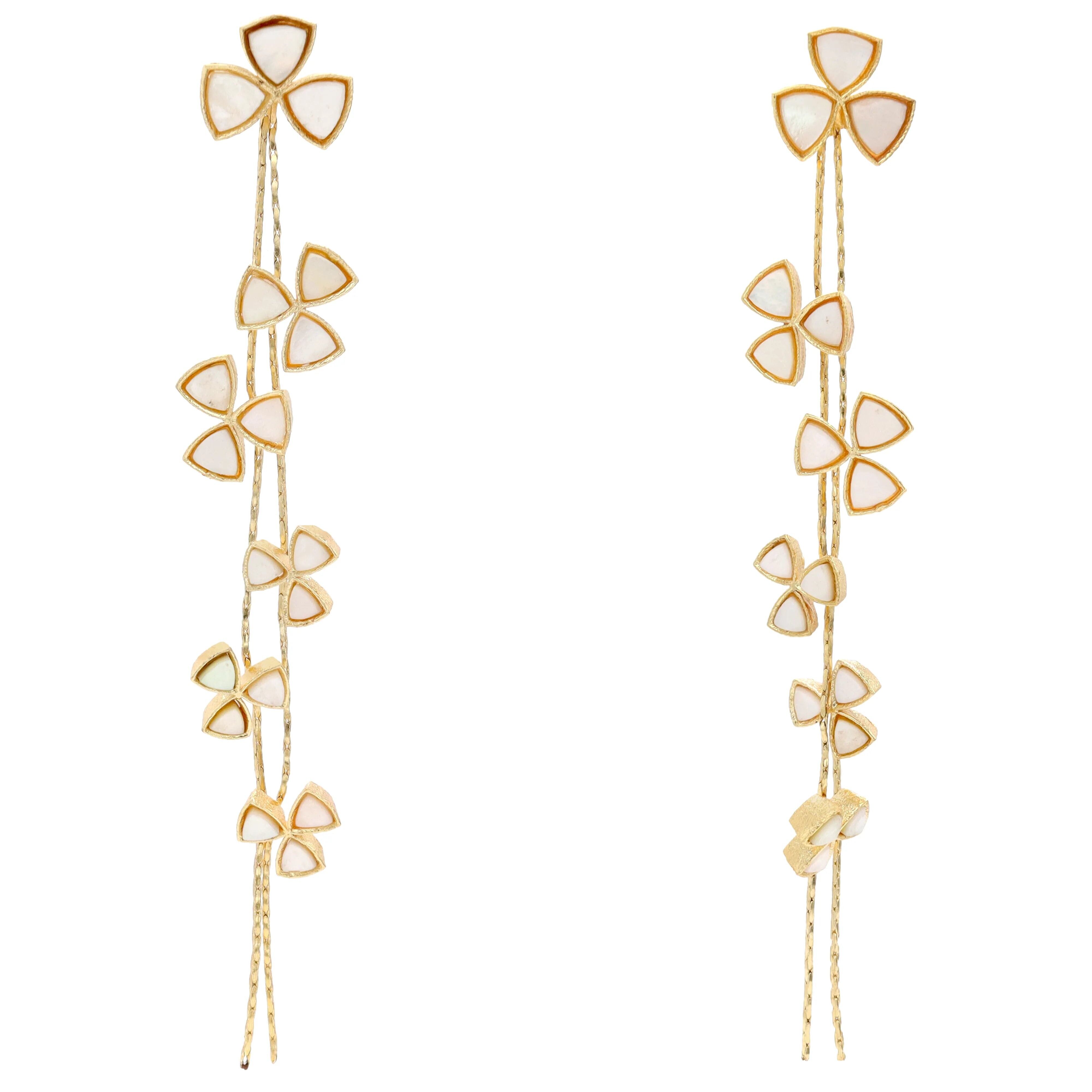 Orecchini trifoglio in madreperla