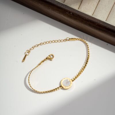Stainless steel round pearl medal bracelet