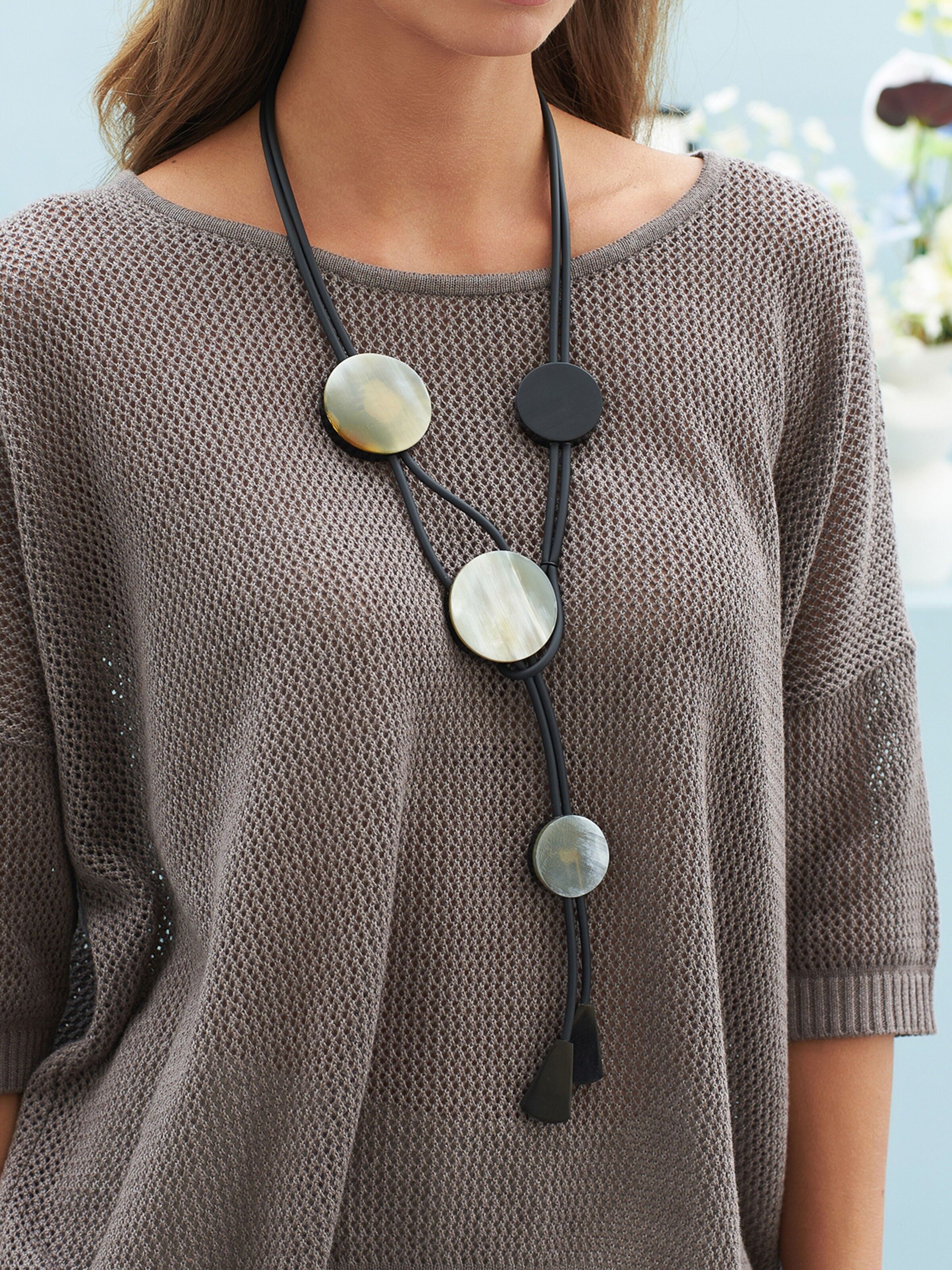 Collier in corda di caucciù e corne di buuffle