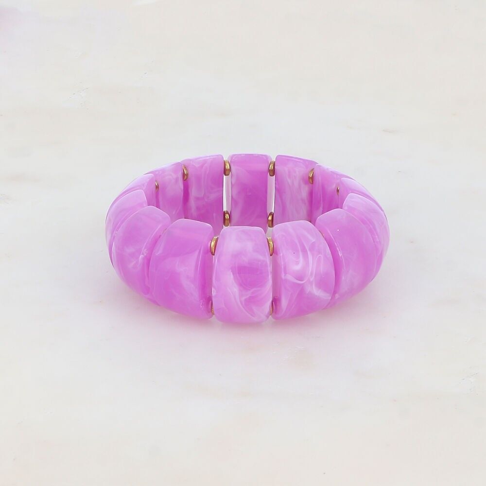 Elastic bracelet with resin