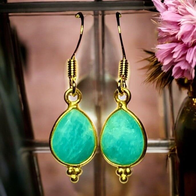 Boucles d’oreilles "MEMPHIS" dorées or fin pierre d’Amazonite
