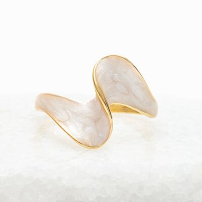 Ribbon of Light Ring in Sandstone