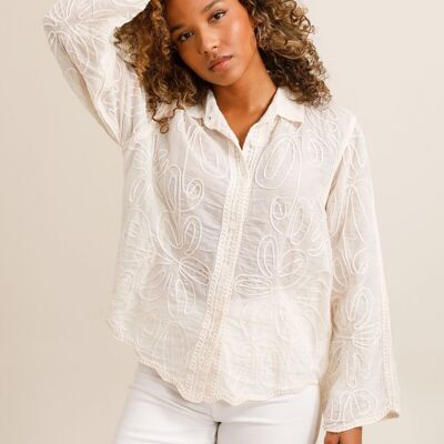 Floral Embroidered Shirt – Refined Buttoning