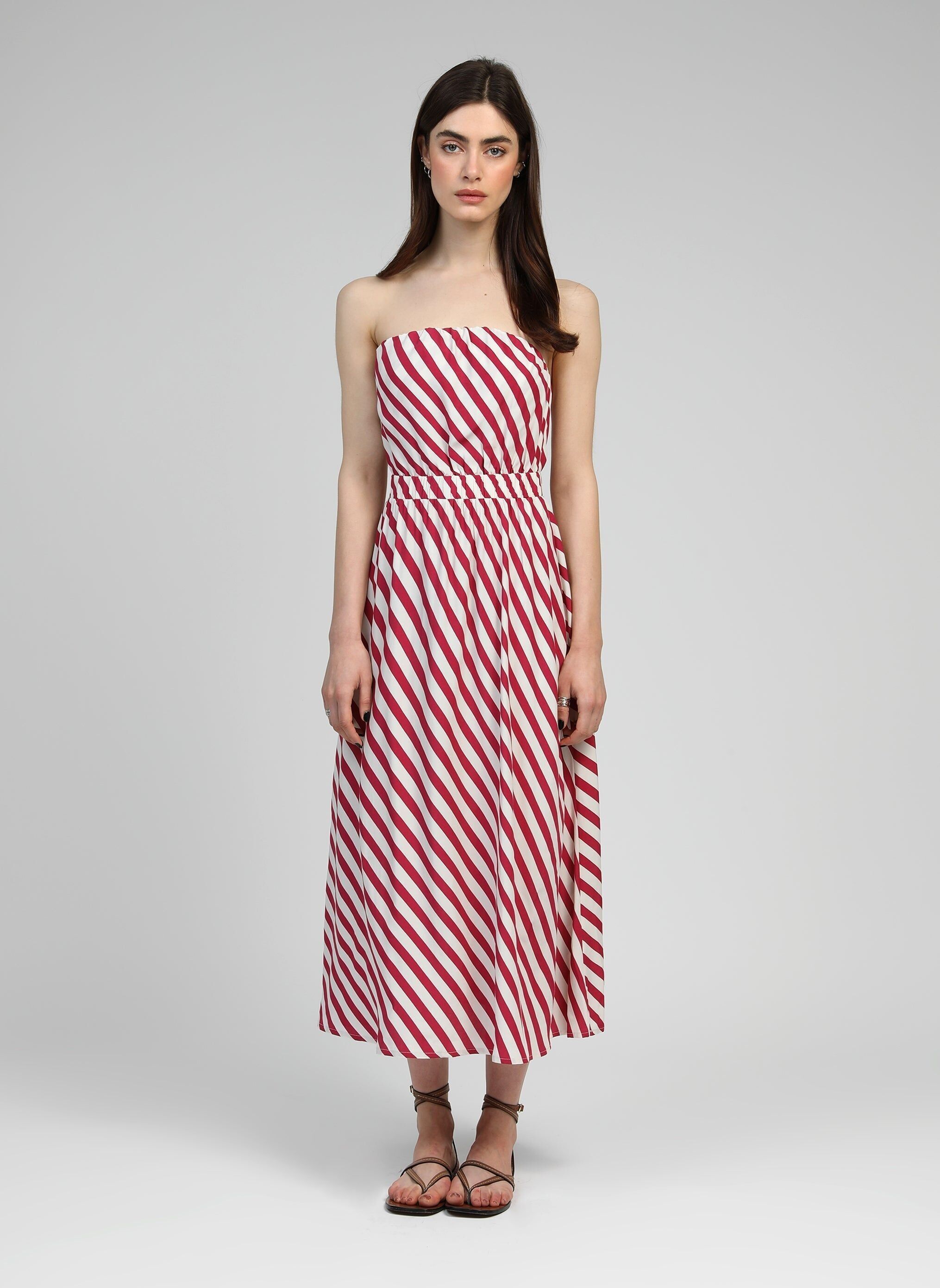 ABITO LUNGO MIKITRY stile lampone