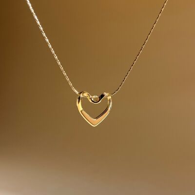 Collana con catena in oro pregiato e ciondolo a forma di cuore in acciaio inossidabile