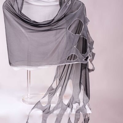 Black and white reversible event shawl