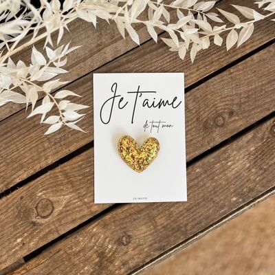 Amor en tarjetas y broches