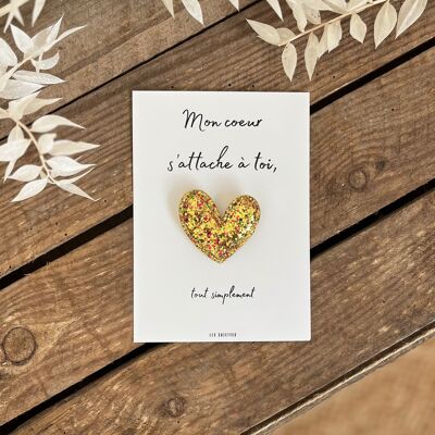 Amor en tarjetas y broches