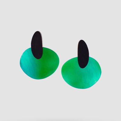 Boucles d'oreilles en corne teinte turquoise