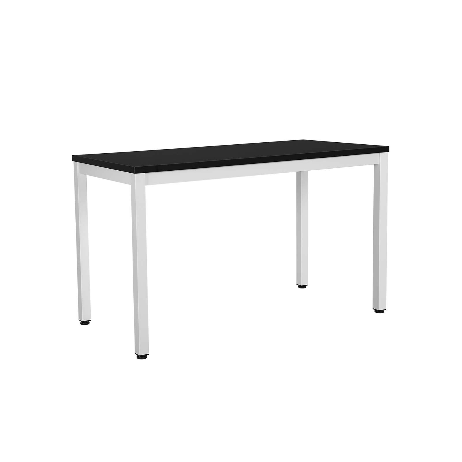 Bureau d'ordinateur moderne noir et blanc