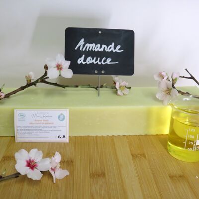 Organic soap bar of 1.6 KG to cut- Sweet almond