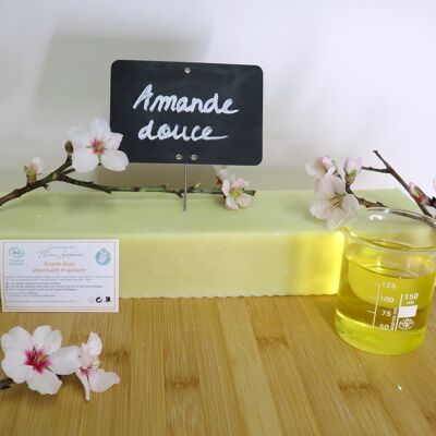 Organic soap bar of 1.6 KG to cut- Sweet almond