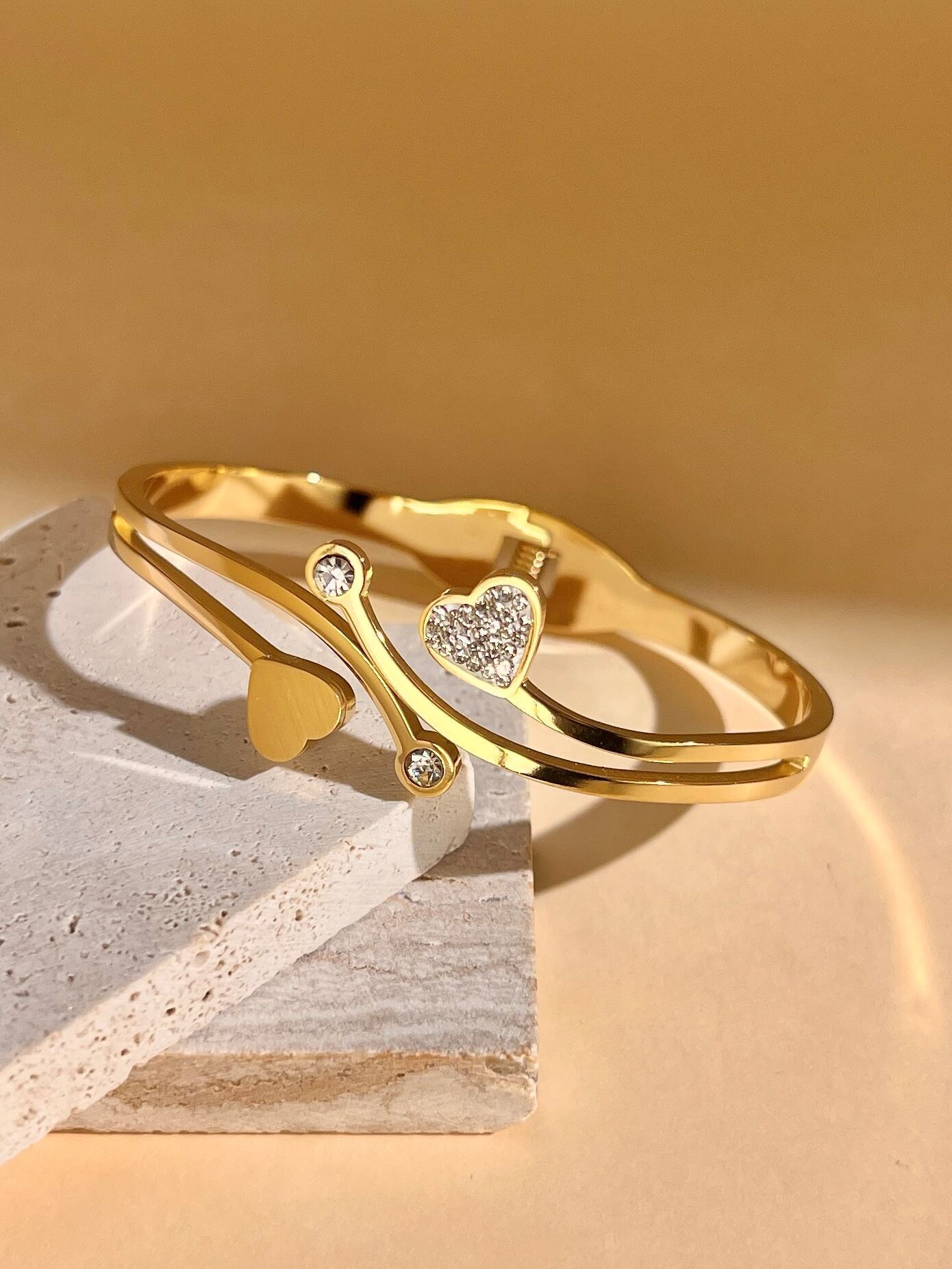 Shiny Gold Heart Duo Bracelet in Steel