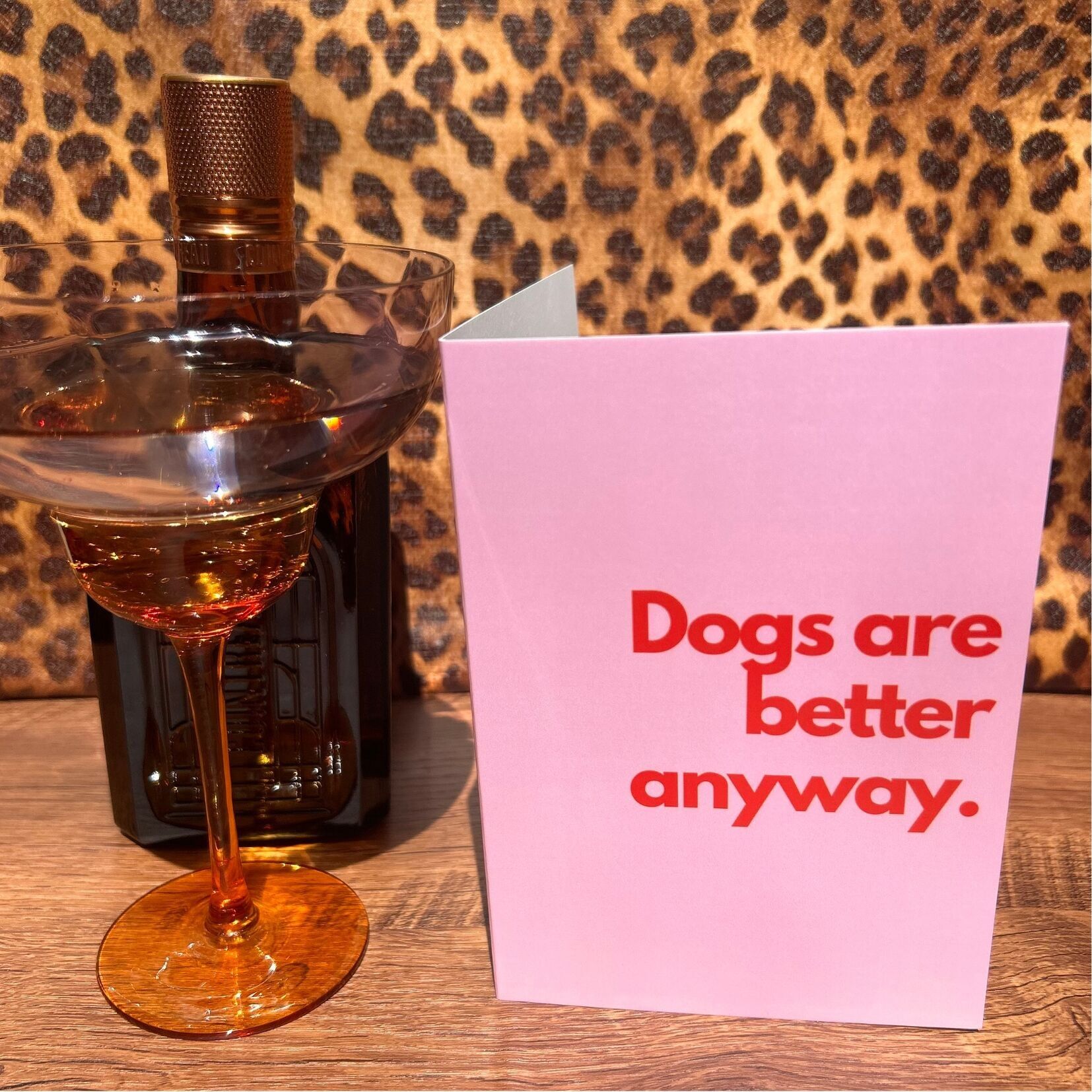 « Les chiens sont meilleurs de toute façon » Amoureux des chiens, carte de séparation de divorce