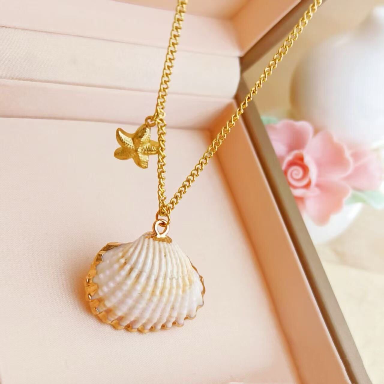 Shell & Starfish Duo Necklace in steel