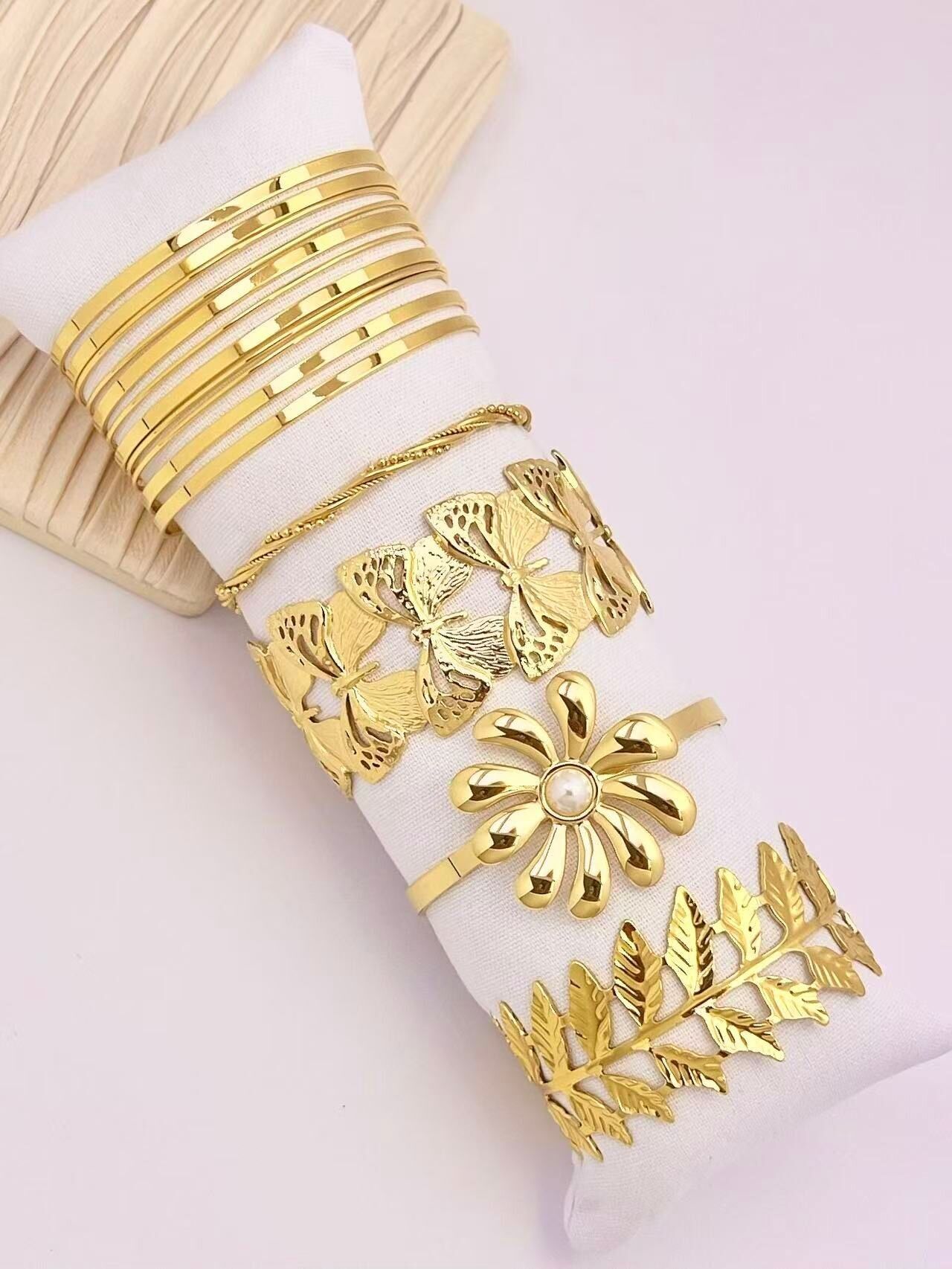 Set of 5 Gold Bangle Cuff Bracelets – Large, Trendy