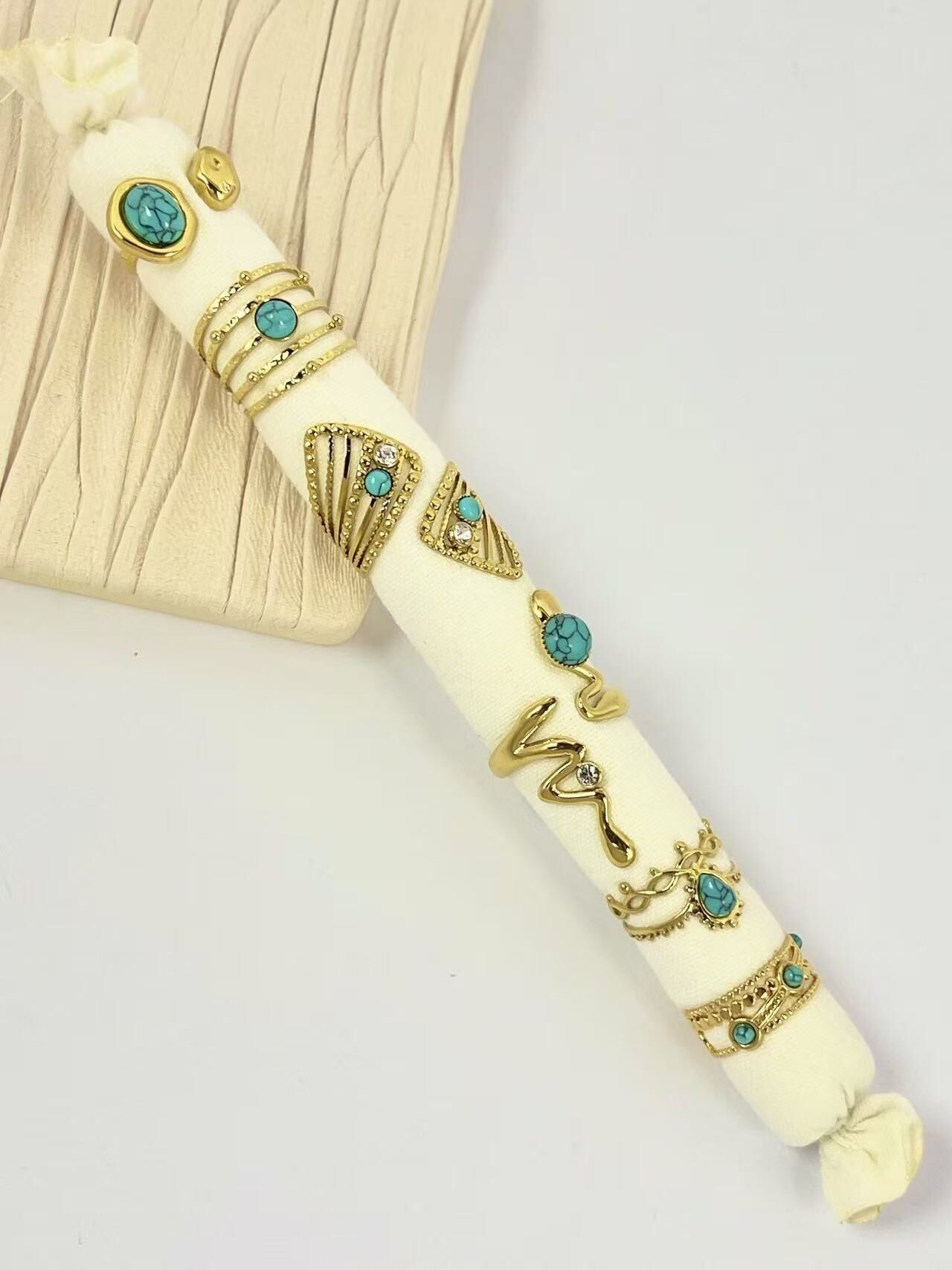 Juego de 6 anillos decorados con piedras turquesas – Estilo bohemio