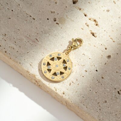 Round Rhinestone Star Pendant – Shiny Stainless Steel