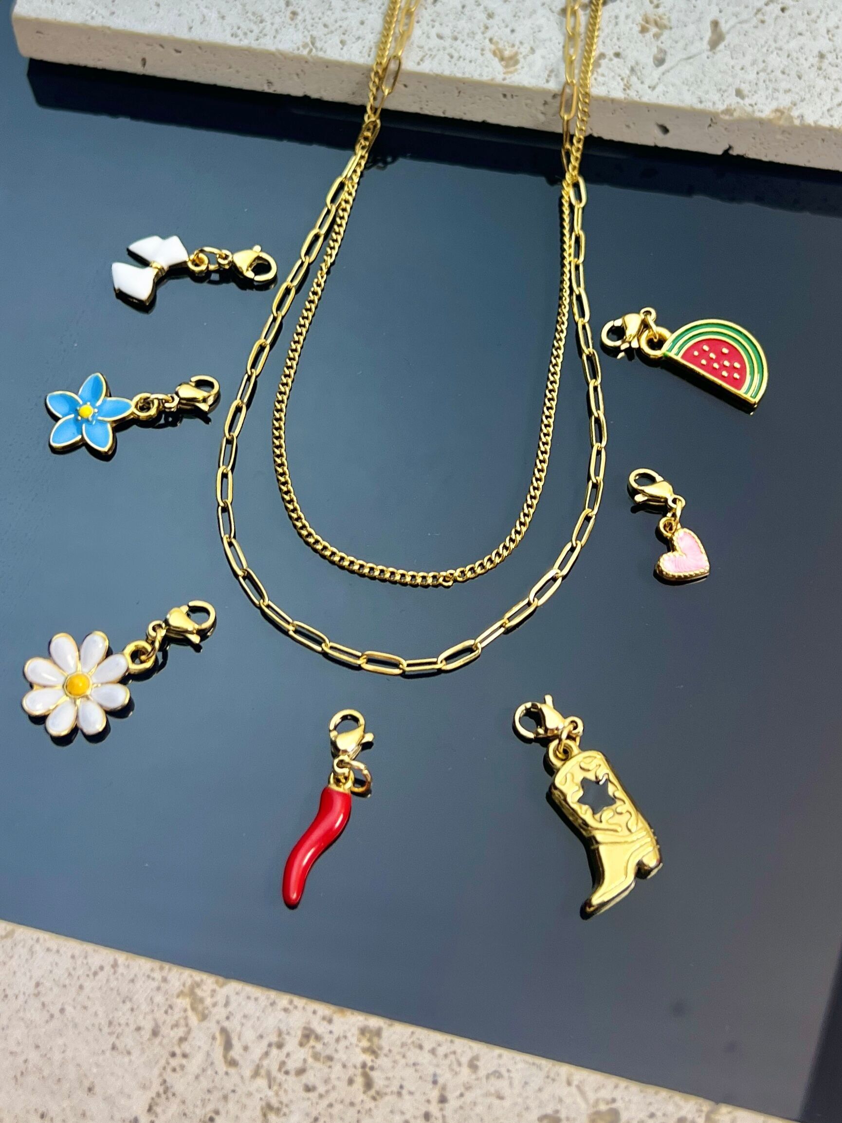 Double Tour Rectangular Mesh Necklace with Charm Holder in Steel