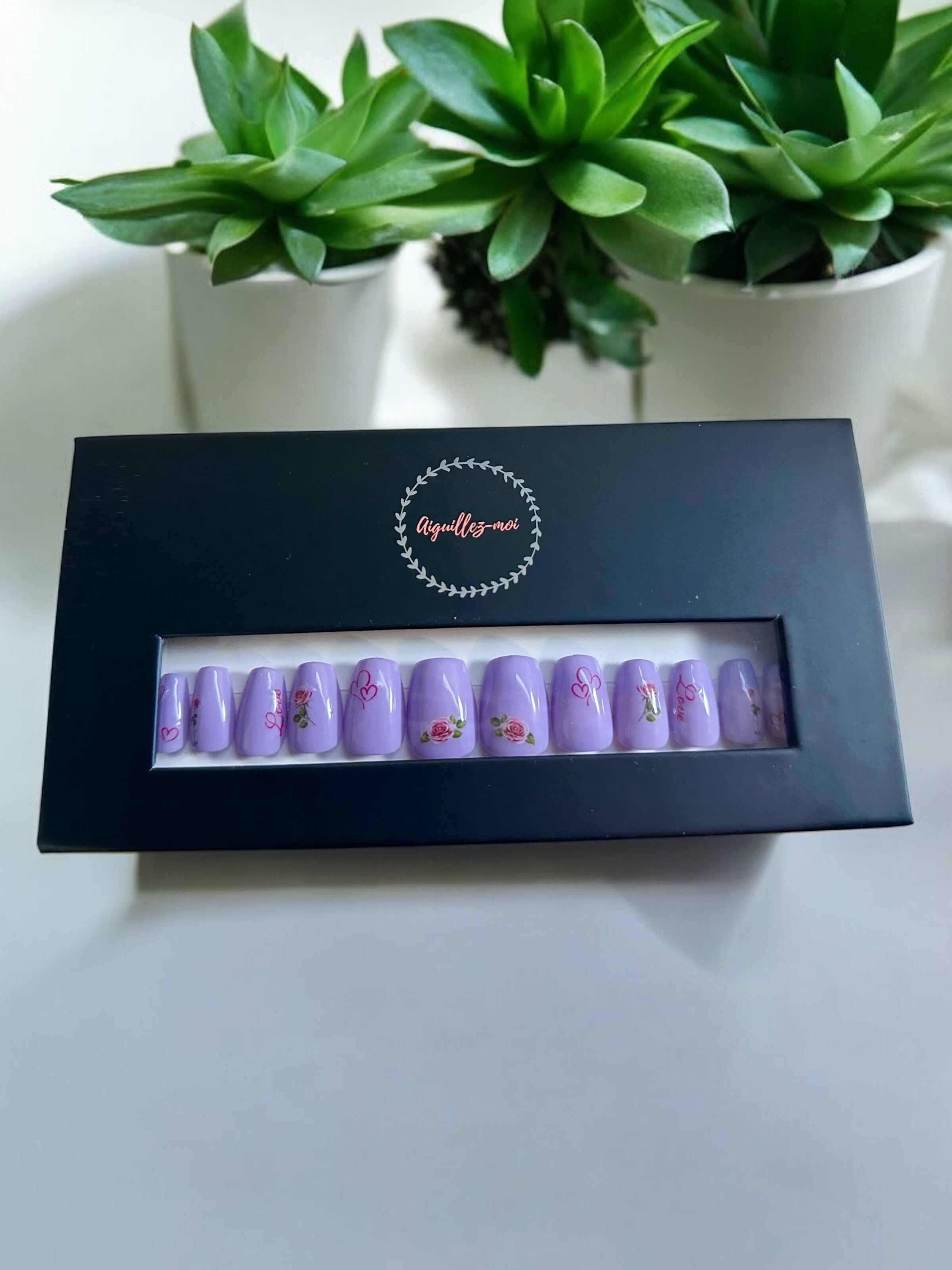 Press-on-Nägel „Liebe & Rosen“