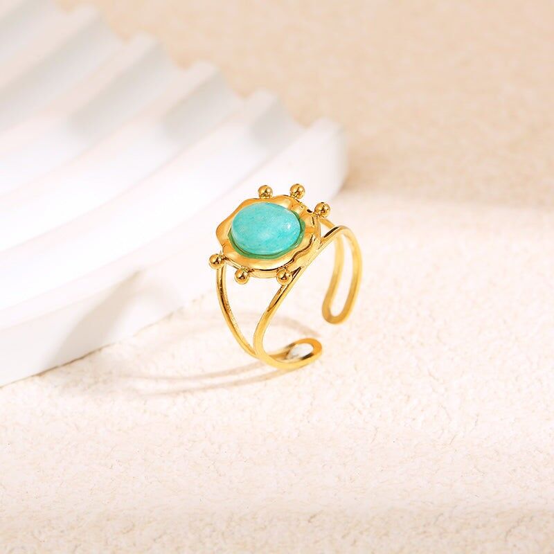 Anello boemo con pietra ovale blu