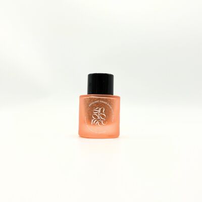 Scrub viso alla polvere di noccioli di pesca - 15 ml