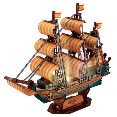 3D puzzle of the Spanish Navy ship SAN FELIPE with LED lights. 46*14*36.4 cms and 146 pieces.Color: Multicolor