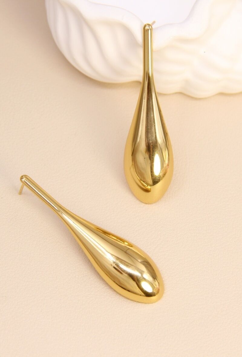 Goldene Tropfenohrringe – Minimalistische Eleganz