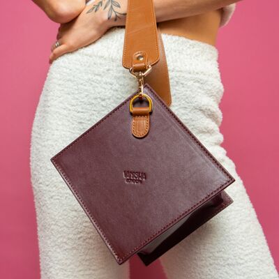 Lola bag in burgundy and tan