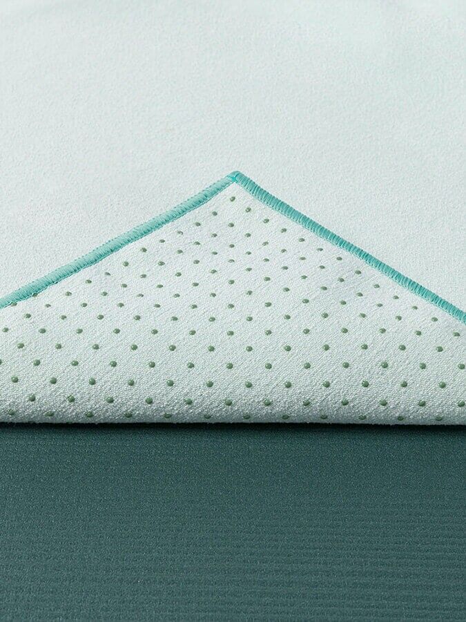 Manduka Yogitoes Mat Size rSKIDLESS Yoga Towels 71''