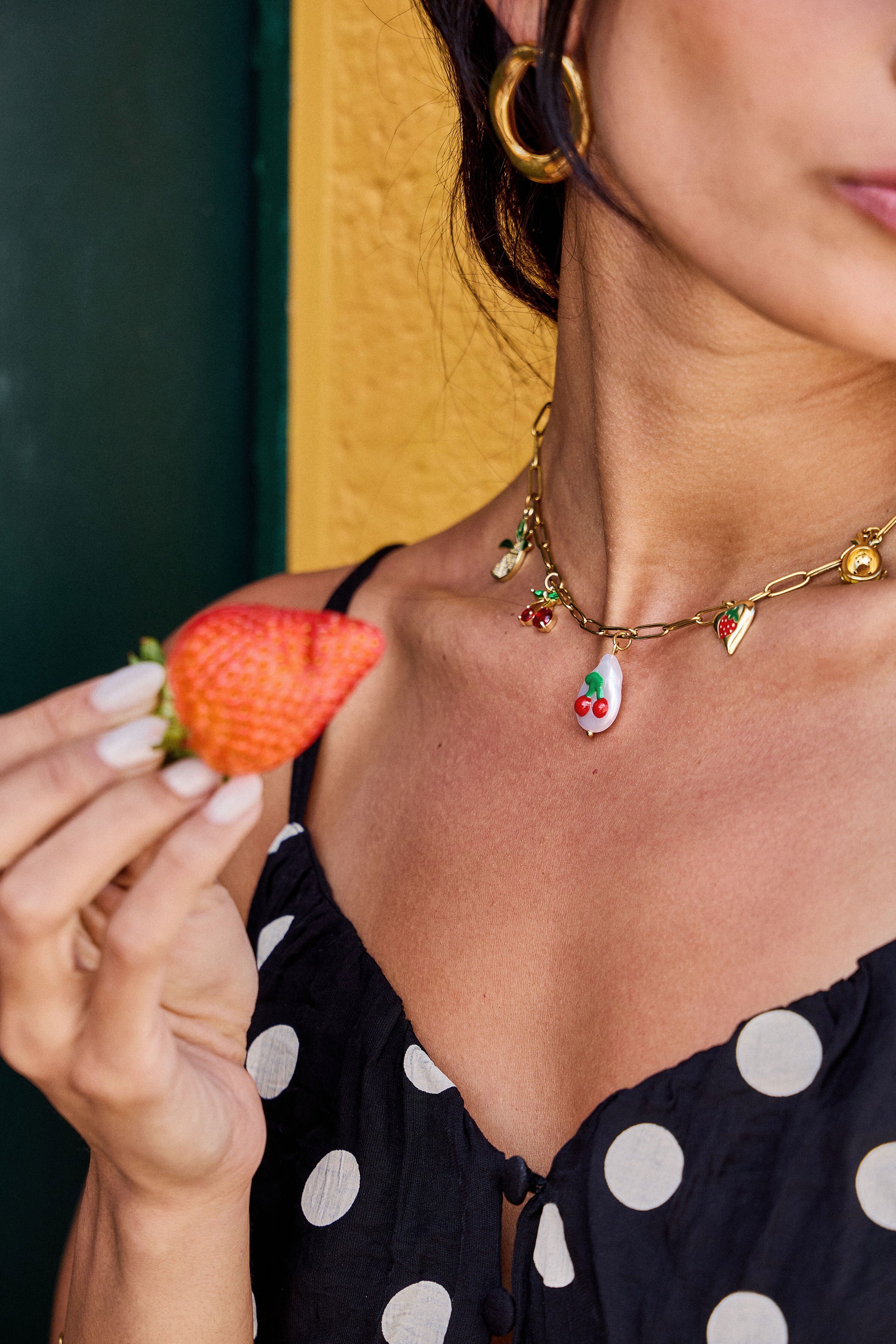 Collana con ciondolo e maglie fruttate – Fantasia scintillante in acciaio