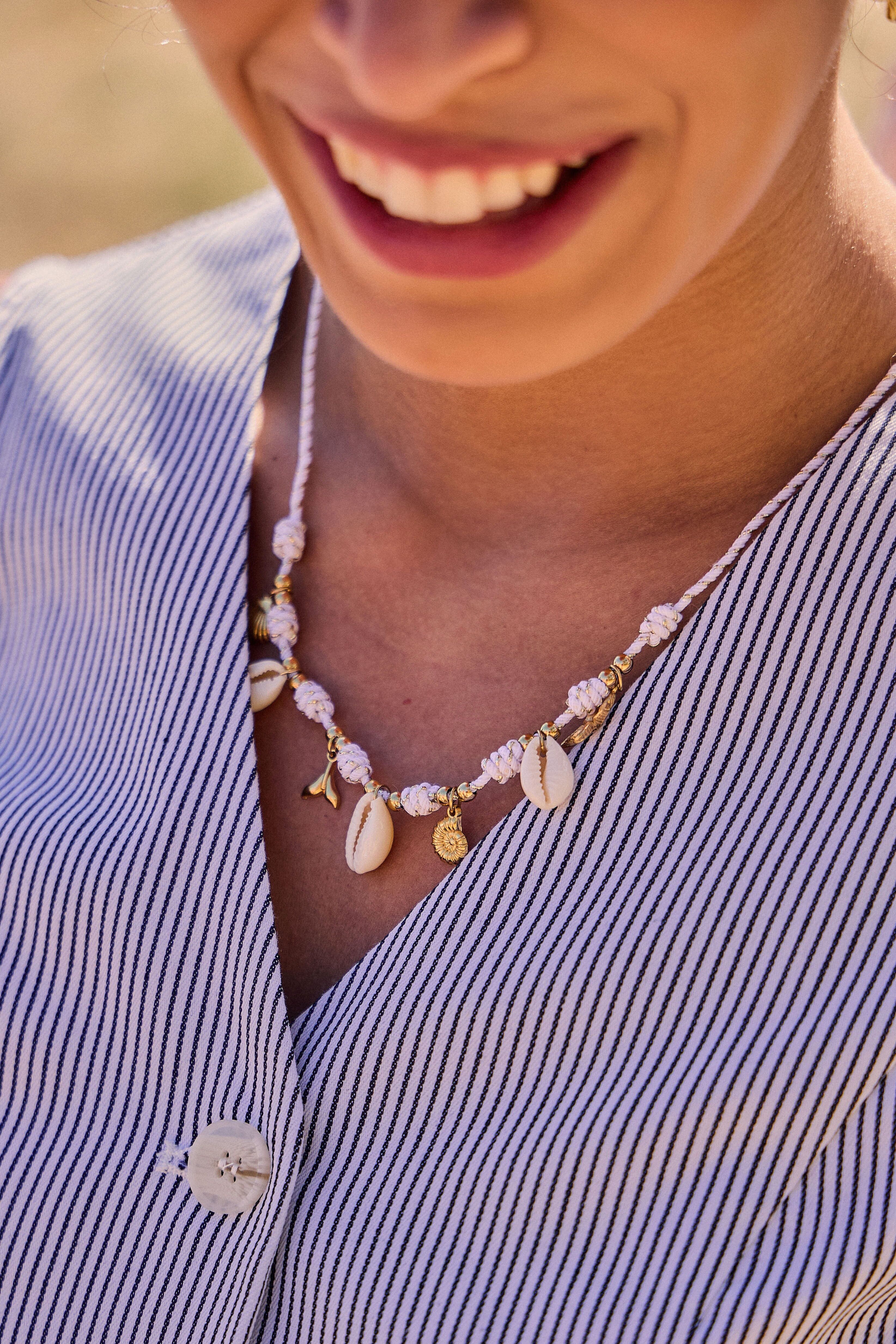 Edelstahl-Kordelkette mit Meeres-Charm – Ozeanische Eleganz