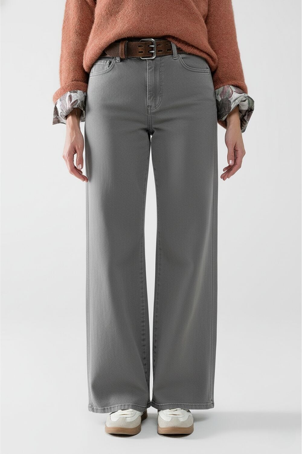 Pantaloni extra larghi in grigio lavato
