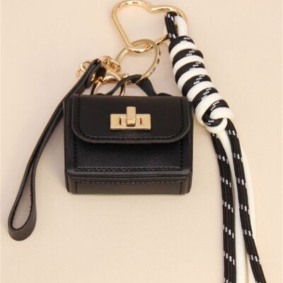 Keychains, Bag Charms & Headphone Cases – Elegance & Practicality