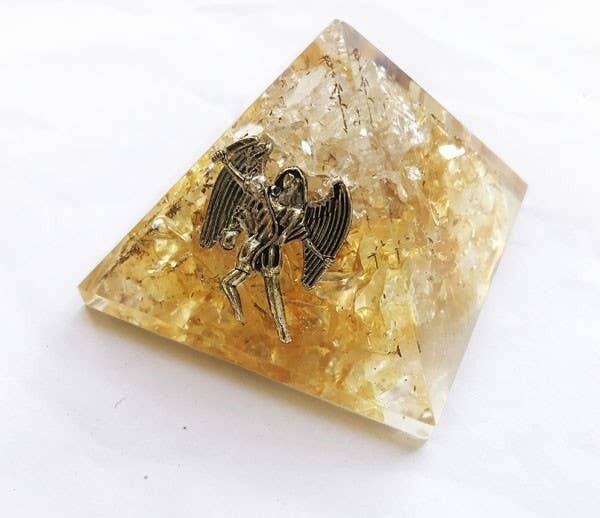 Orgone Pyramid Cristallo-Citrino Uriel 40-45mm