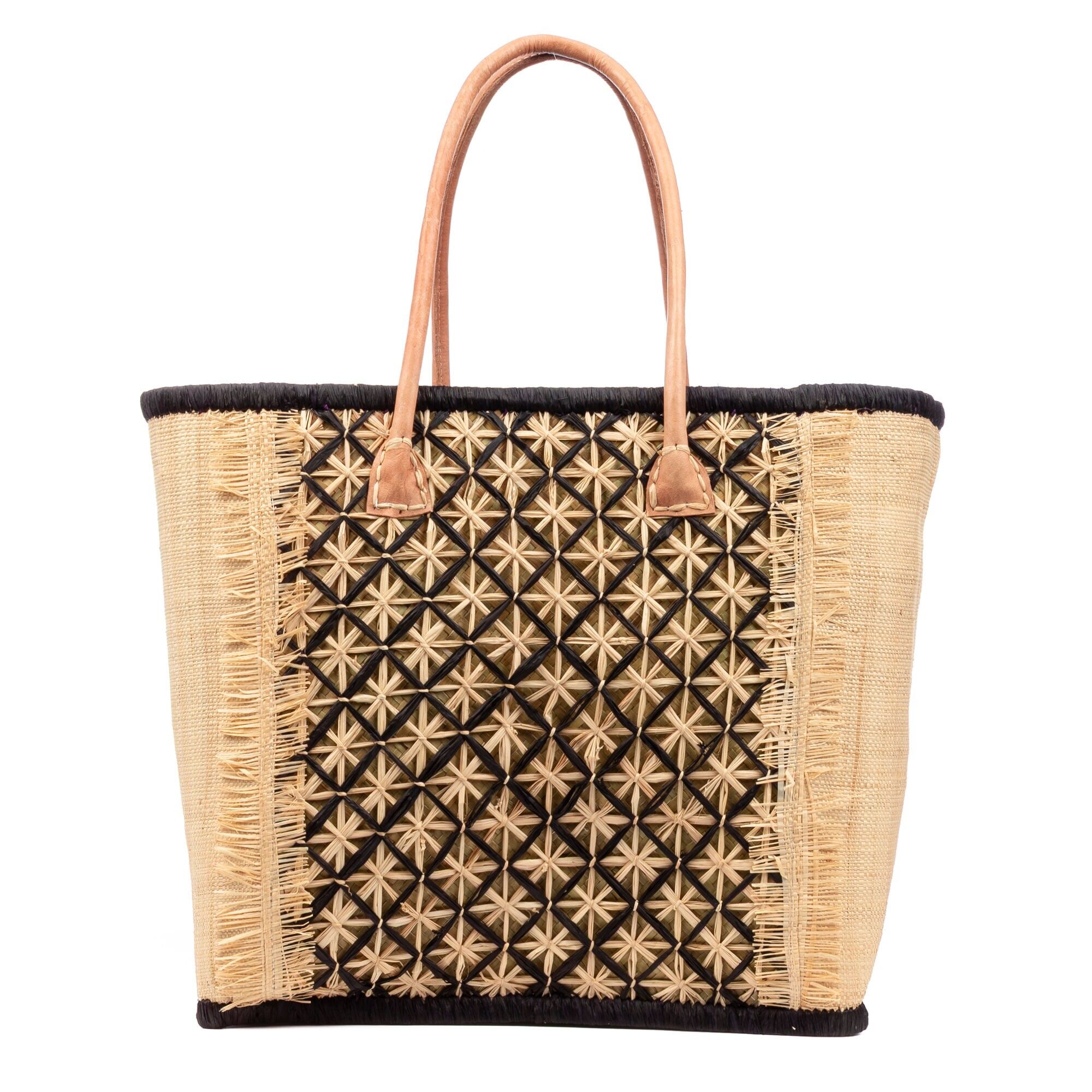 Borsa a tracolla da donna Villafrati. Realizzata in rafia e paglia, con manici in pelle.