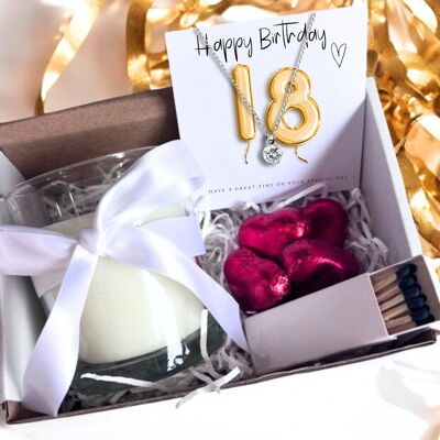 Cesta de regalo pequeña con globos dorados para 18.º cumpleaños | Collar con dije de circonita cúbica | Cumpleaños de 18 años para hijas | Vela de regalo para el 18.º cumpleaños de niñas (Reino Unido)