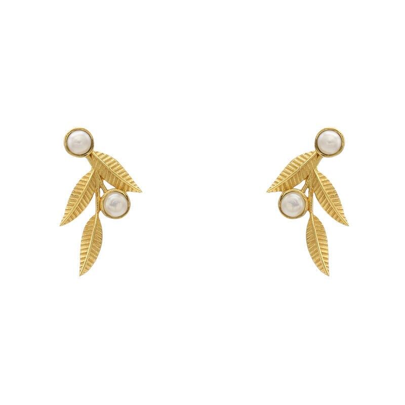 Orecchini di perle fiorite