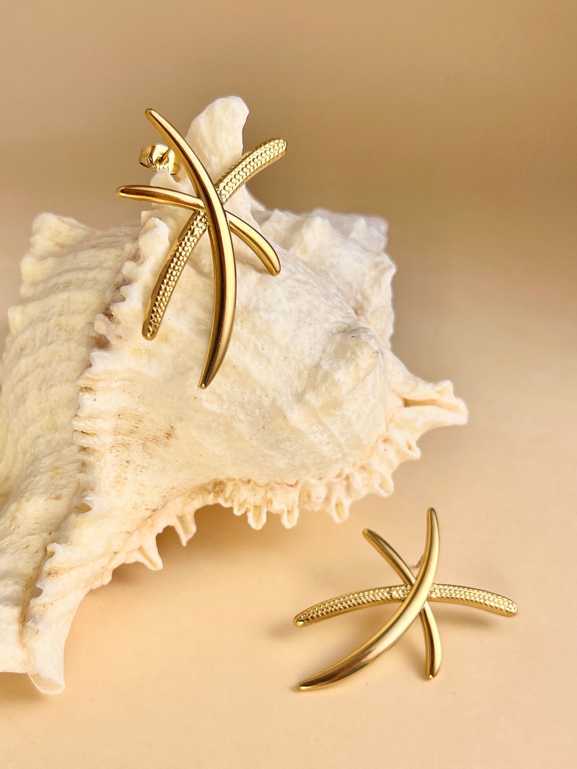 Seestern-Ohrringe aus vergoldetem Edelstahl